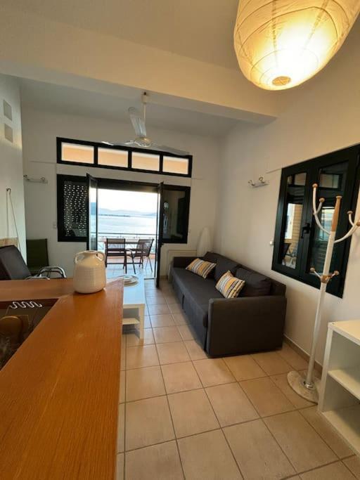 Appartement Avec Vue Aegina Екстериор снимка